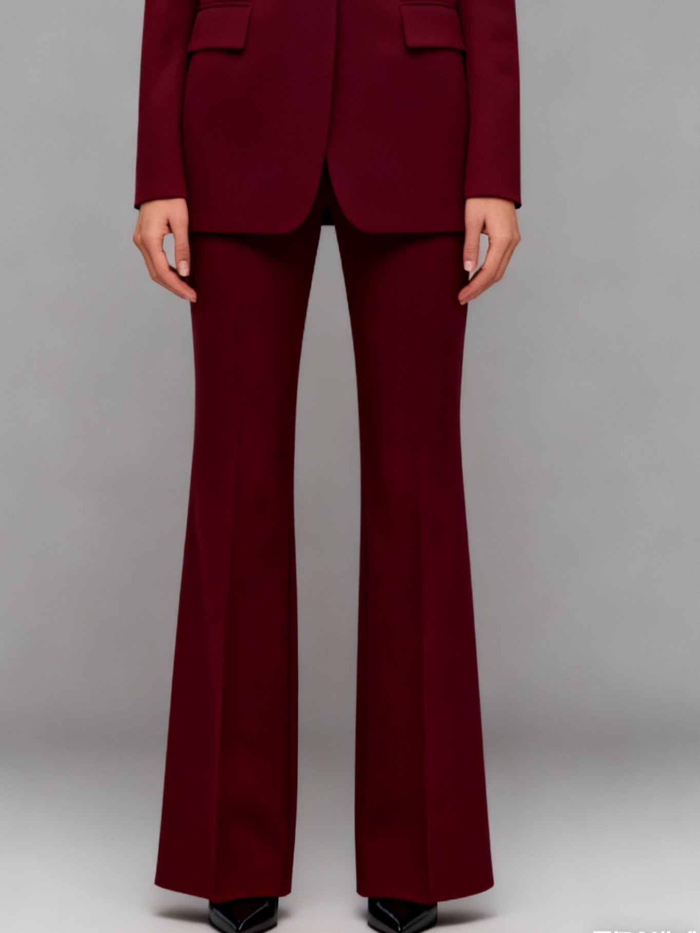SCARLET 2-PIECE SUIT